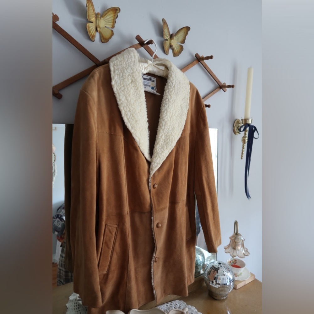 Vintage Pioneer Wear USA suede leather Sherpa lined western jacket